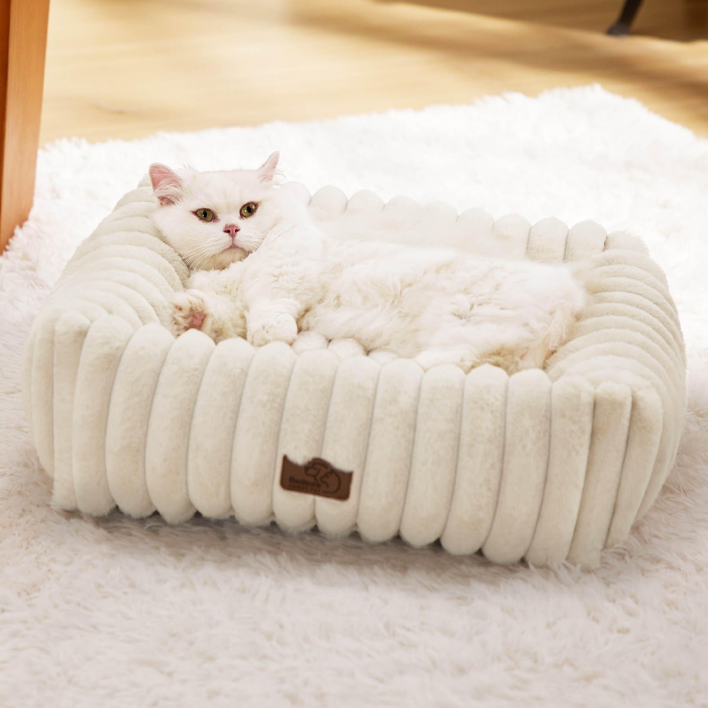 Bedsure ComfyFleece™ Cute Dog Bed for Small Medium Dogs - Washable Furry Puppy Beds, Rectangle Orthopedic Corduroy Fleece Pet Beds with Removable Zipper Cover, 25x21x7inches, Cream